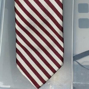 Excellent use condition Kenneth Gordon, NOLA, vintage handmade silk tie